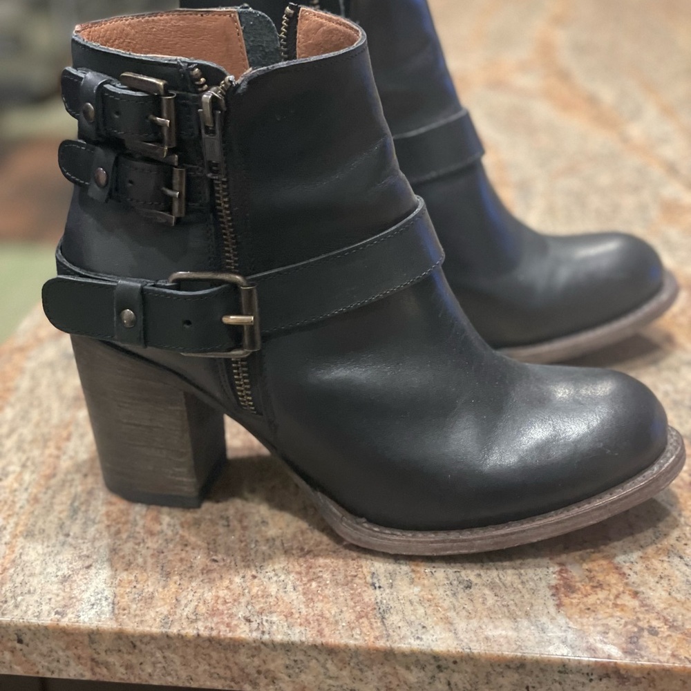Freebird Bolo Black Leather Ankle Boots. Worn once.